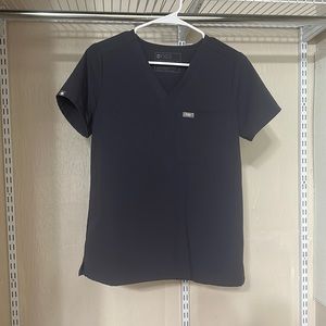 Charcoal Figs Catarina One-Pocket Scrub Top